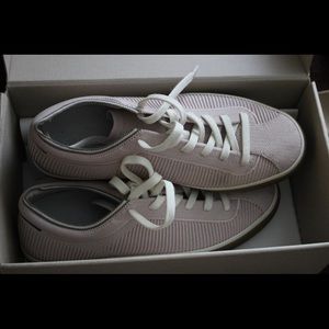 Rothy’s Lilac Sneakers! Size 8